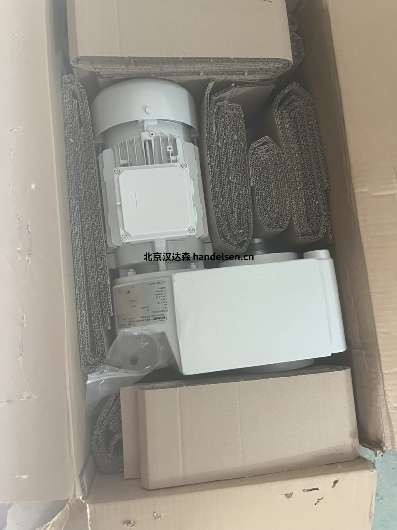 德國HIMMEL冷卻塔減速電機(jī)KC62.01-L/2用于驅(qū)動(dòng)大型風(fēng)扇 IMG_6031